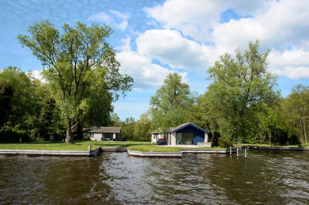 Отель Bungalow Op Eiland Лусдрехт Экстерьер фото